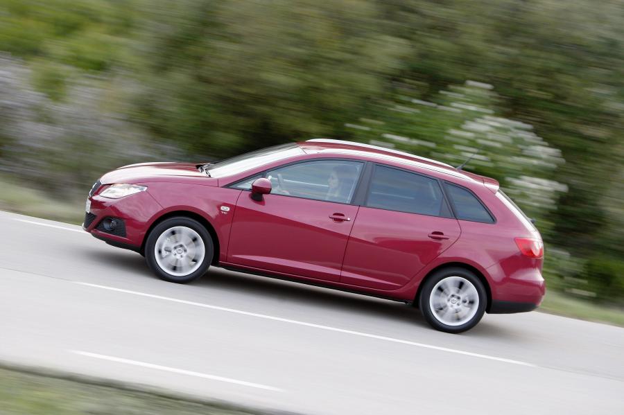  Seat Ibiza ST 2010 года  (фото 45 из 102)